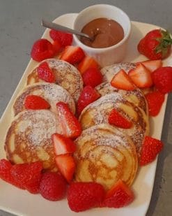 pancake with strawberries paint by numbers